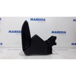 Citroen - DS3 - Armrest