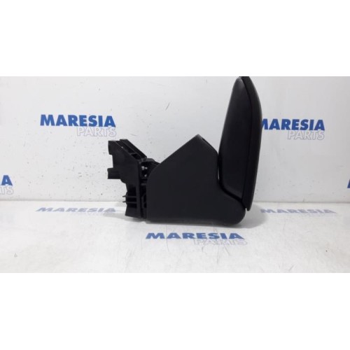 Citroen - DS3 - Armrest