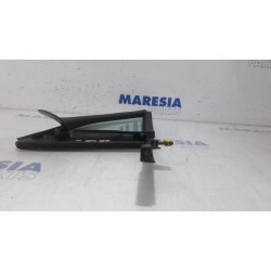 Citroen - DS3 - Quarter light, front right