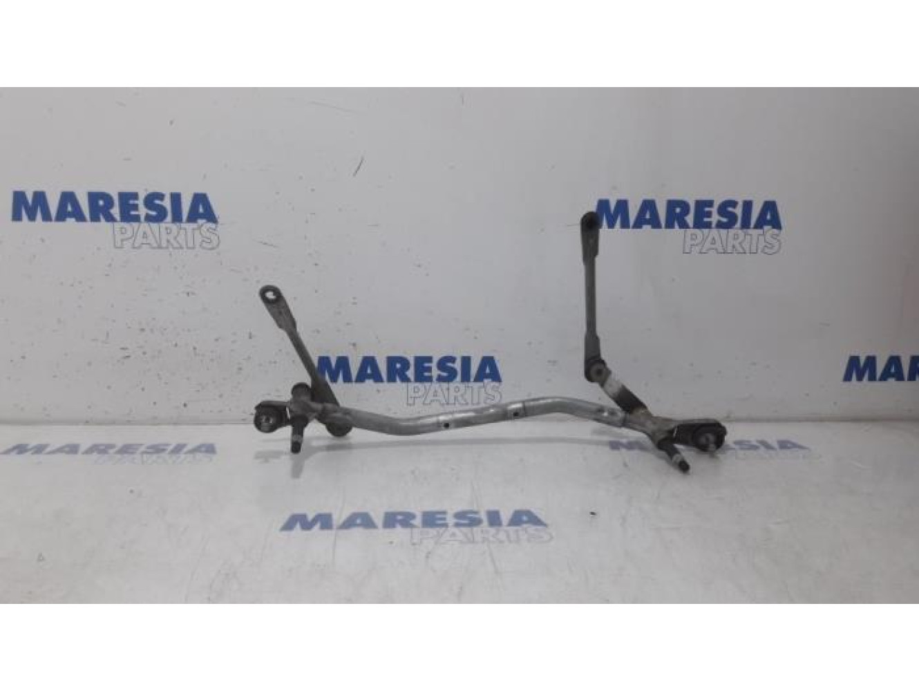 Citroen - DS3 - Wiper mechanism