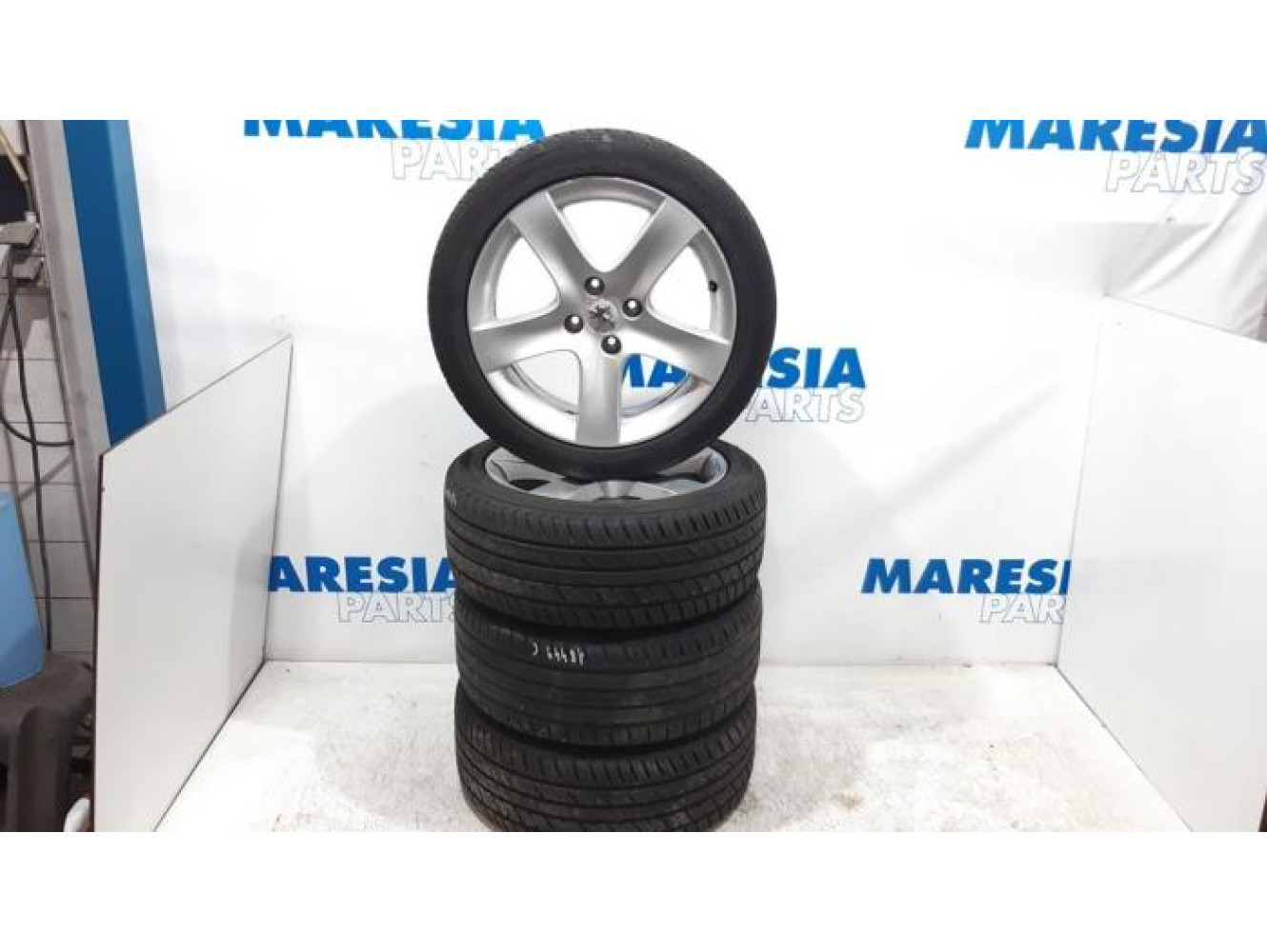 Peugeot - 308 - Set of sports wheels