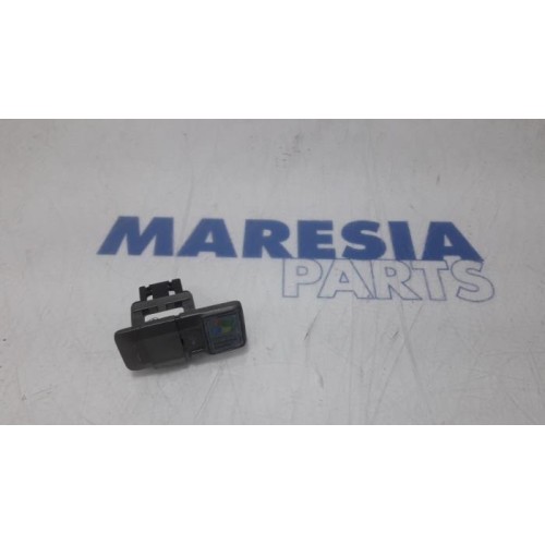 Fiat - 500 - AUX / USB-Anschluss