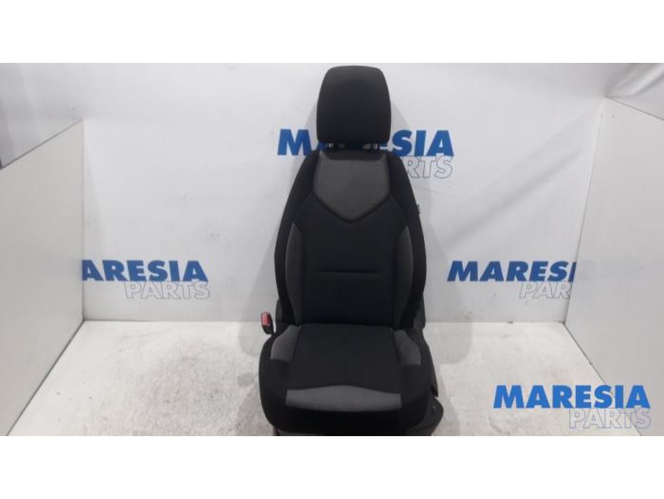 Peugeot - 308 - Sitz links