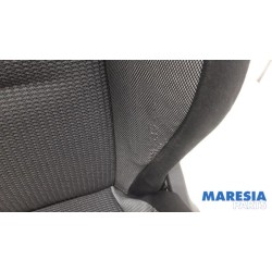 Peugeot - 308 - Sitz links