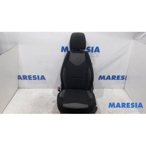 Peugeot - 308 - Sitz links