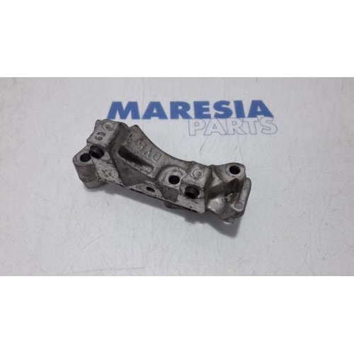 Citroen - Berlingo - Engine mount