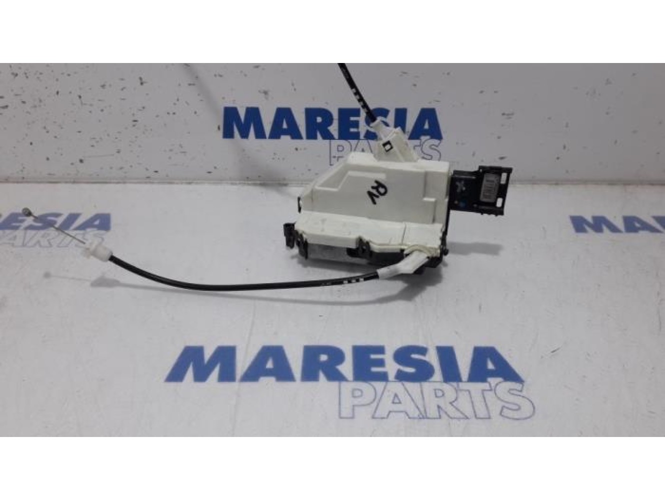 Peugeot - 308 - Front door lock mechanism 4-door, right