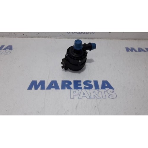 Renault - Master - Water pump