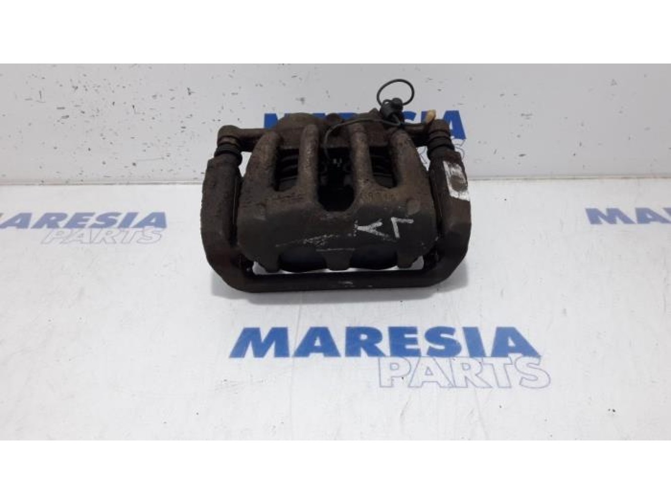 Citroen - C6 - Front brake calliper, left