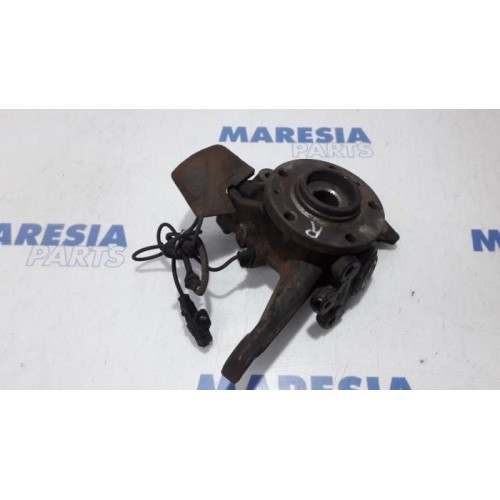 Citroen - C6 - Knuckle, front right