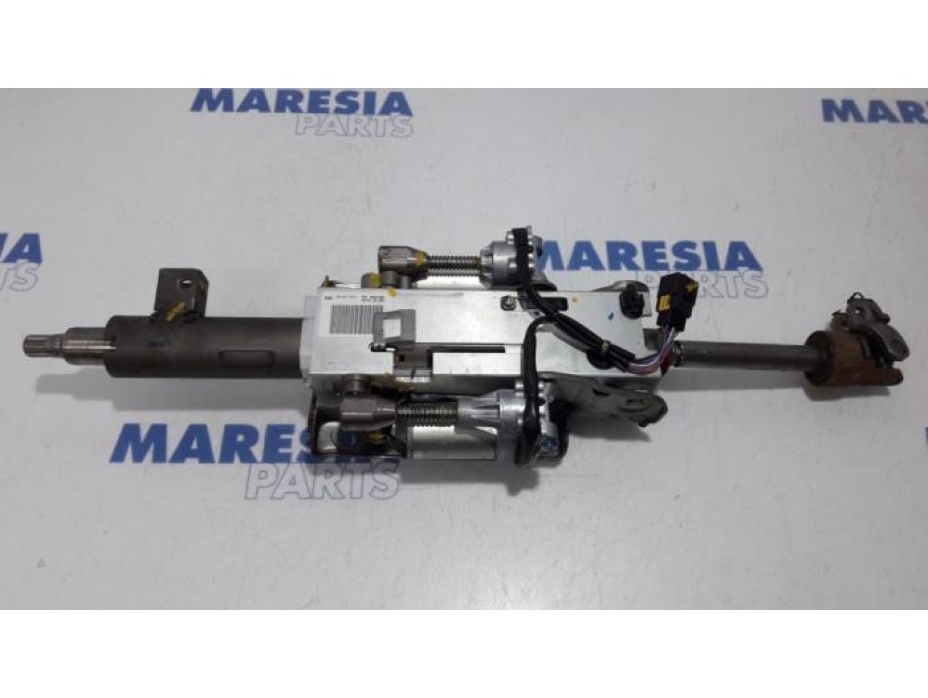 Citroen - C6 - Steering column housing