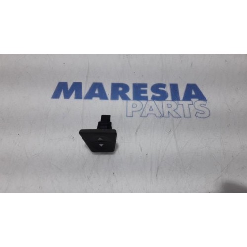 Fiat - Panda - Electric window switch