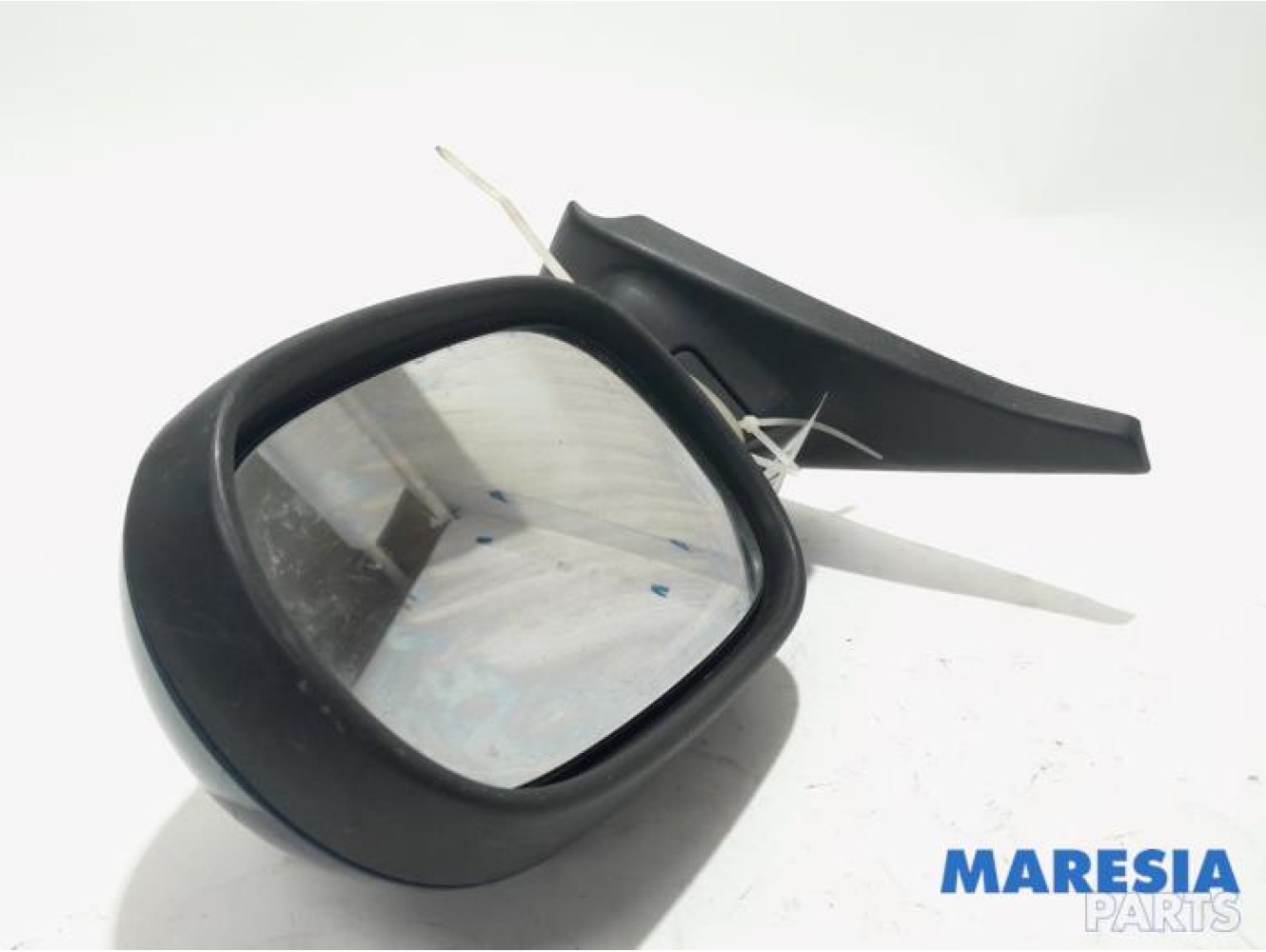 Renault - Megane - Wing mirror, right