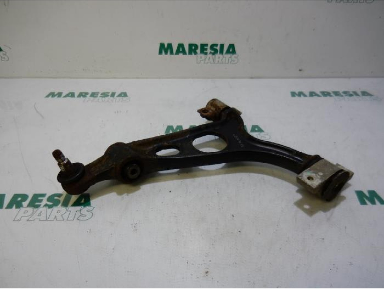 Alfa Romeo - 156 - Front lower wishbone, right