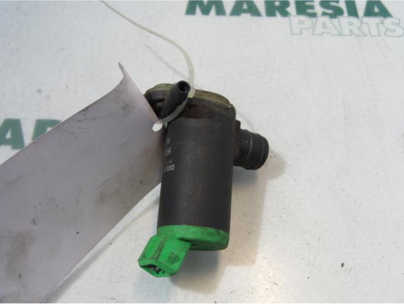 Peugeot - 206 - Scheibensprüherpumpe vorne