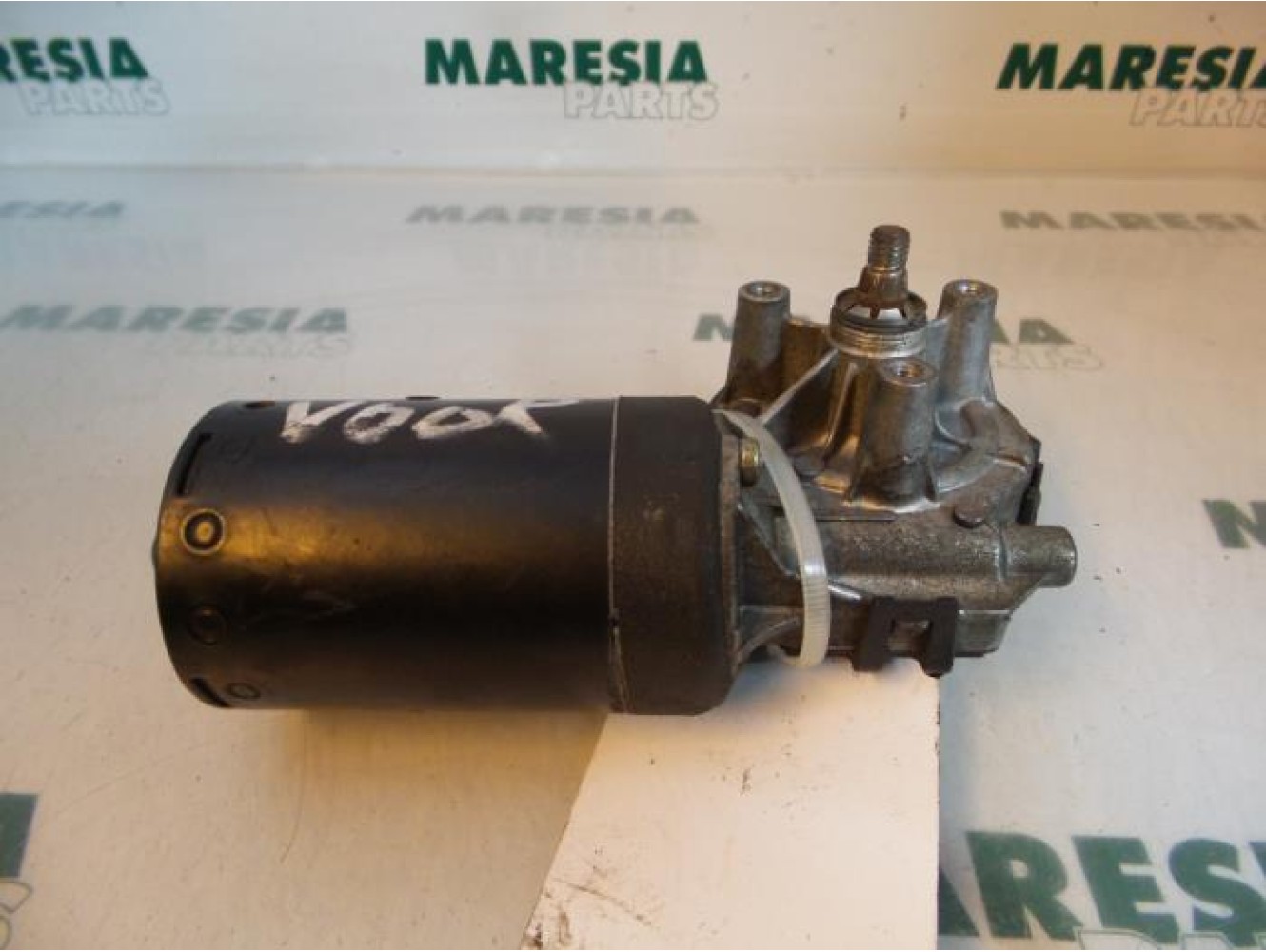 Peugeot - 206 - Front wiper motor