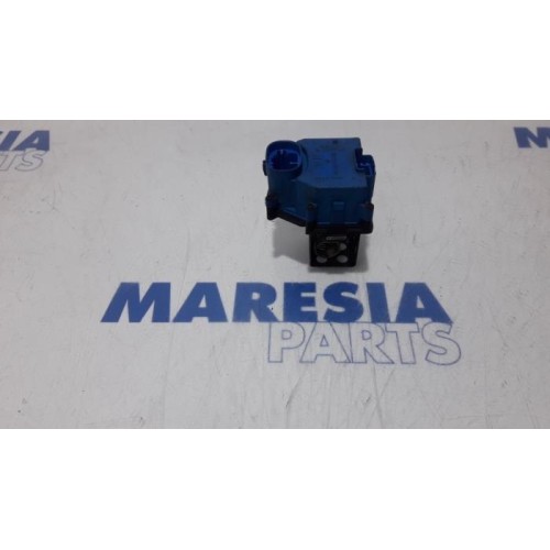 Peugeot - 307 - Cooling fan resistor