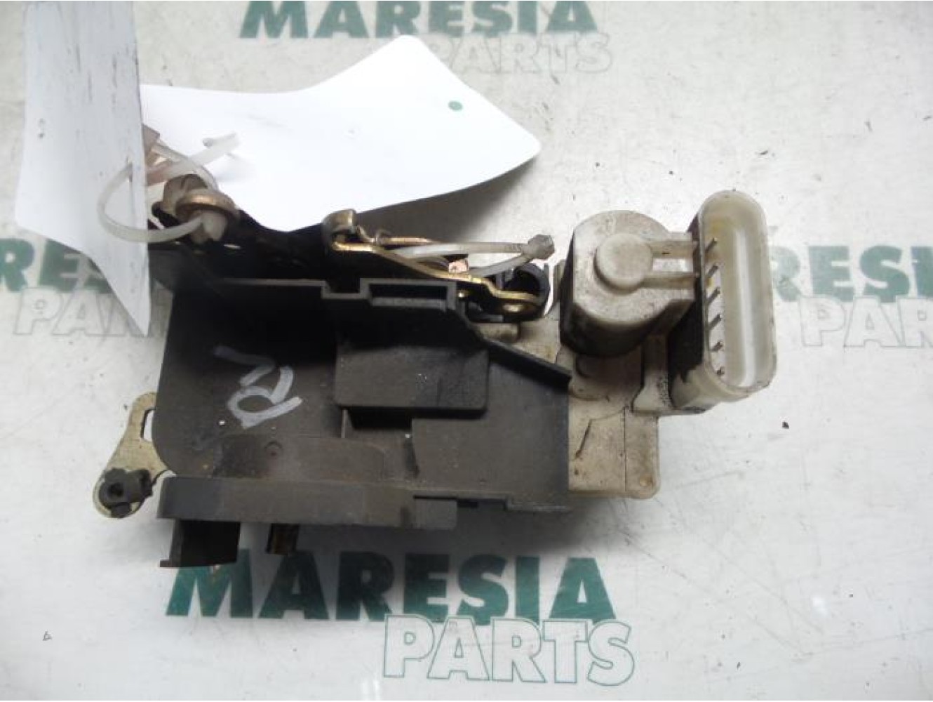 Fiat - Punto - Door lock mechanism 2-door, right