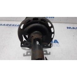 Renault - Megane - Front shock absorber rod, right