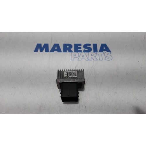 Renault - Megane - Glow plug relay
