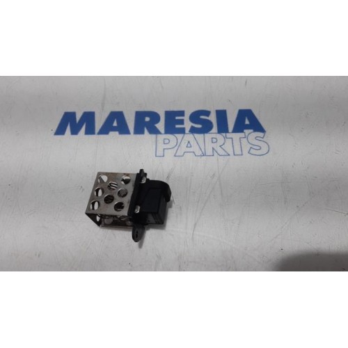 Renault - Megane - Cooling fan resistor