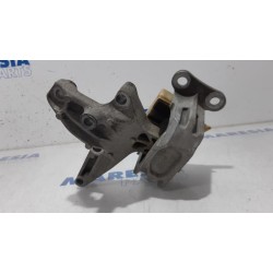 Renault - Megane - Engine mount