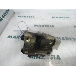 Renault - Megane Scenic - Front door lock mechanism 4-door, right