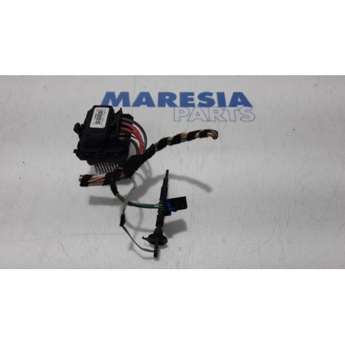 Renault - Megane - Heater resistor