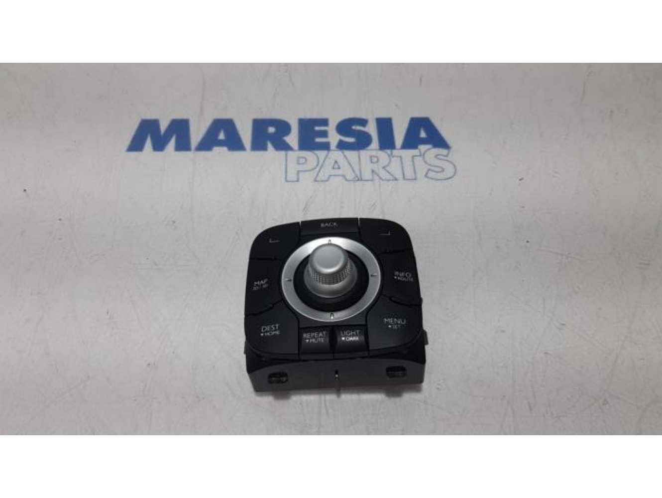 Renault - Megane - Navigation control panel
