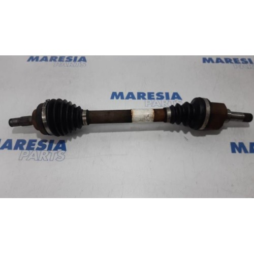 Peugeot - 207 - Aandrijfas links-voor