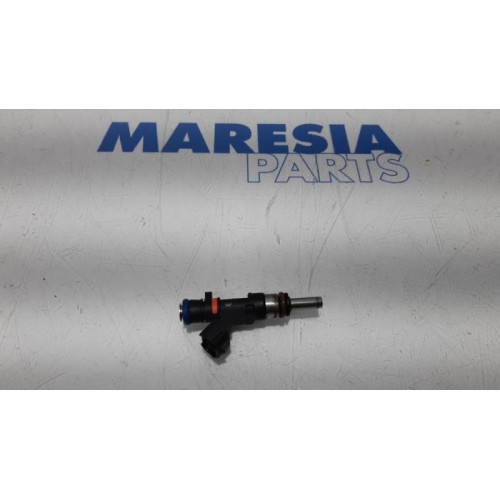 Renault - Clio - Injector (petrol injection)