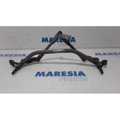 Peugeot - 207 - Wiper mechanism