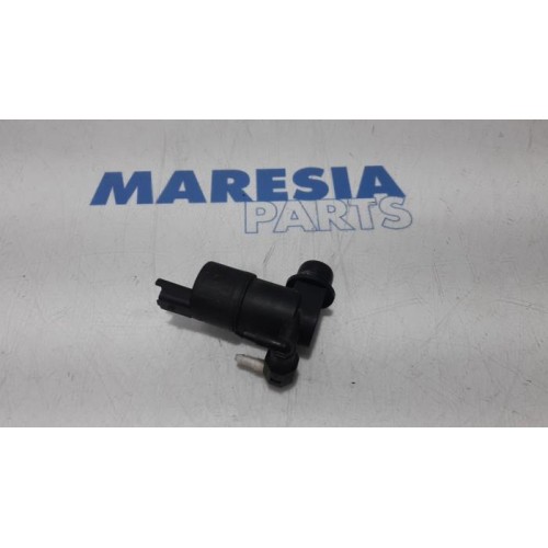 Peugeot - 207 - Front windscreen washer jet