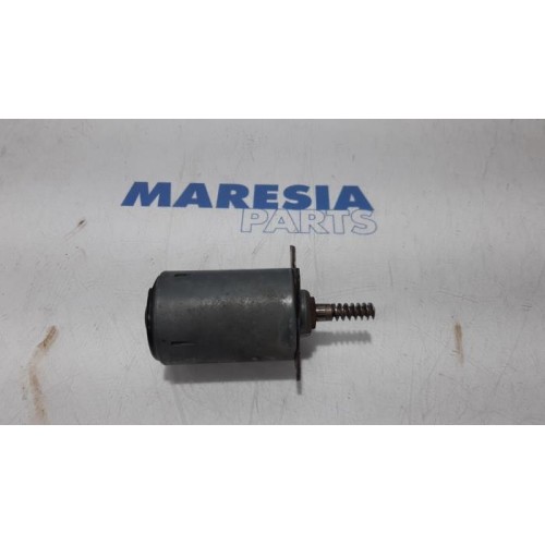 Peugeot - 207 - Camshaft adjuster