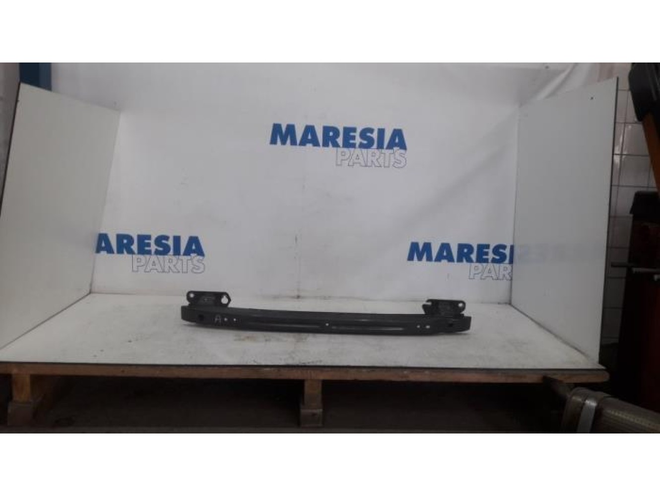 Peugeot - 208 - Rear bumper frame