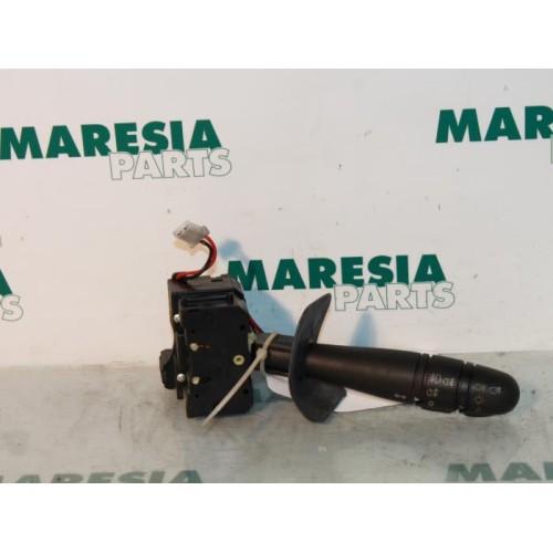 Renault - Megane - Indicator switch