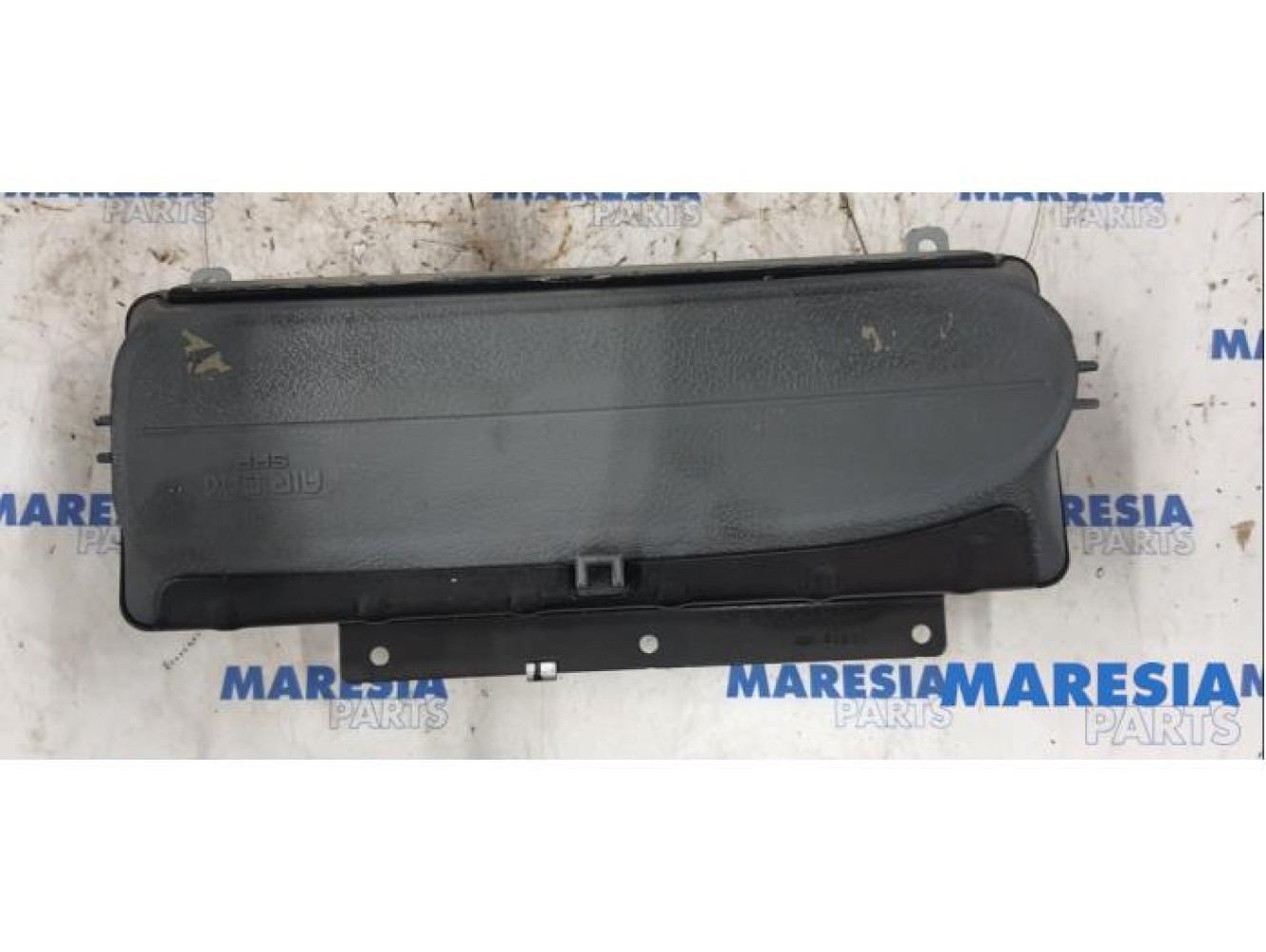 Renault - Megane - Right airbag (dashboard)