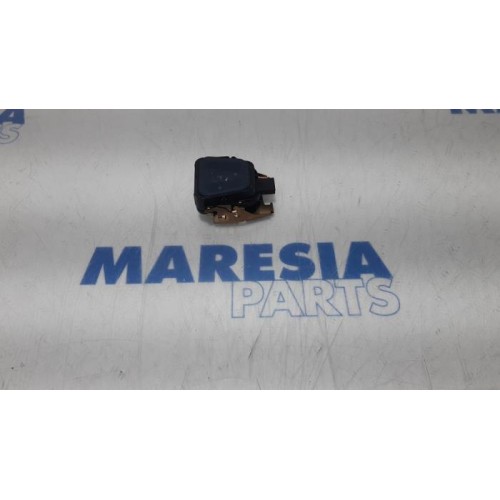 Peugeot - 208 - Rain sensor