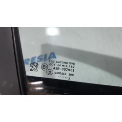 Peugeot - 208 - Dreieckfenster rechts vorne