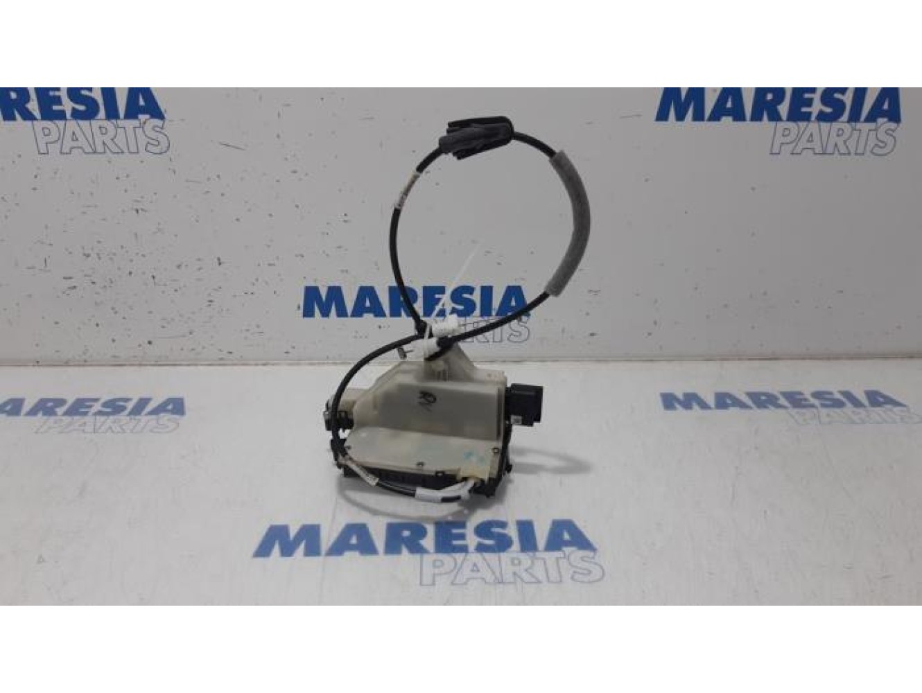 Peugeot - 208 - Front door lock mechanism 4-door, right