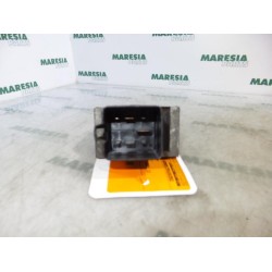 Renault - Megane - Glow plug relay
