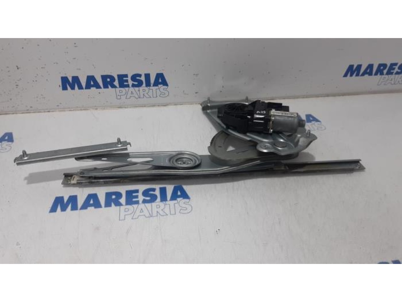 Renault - Megane - Window mechanism 2-door, front right