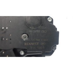 Renault - Megane - Ruitenwissermotor achter