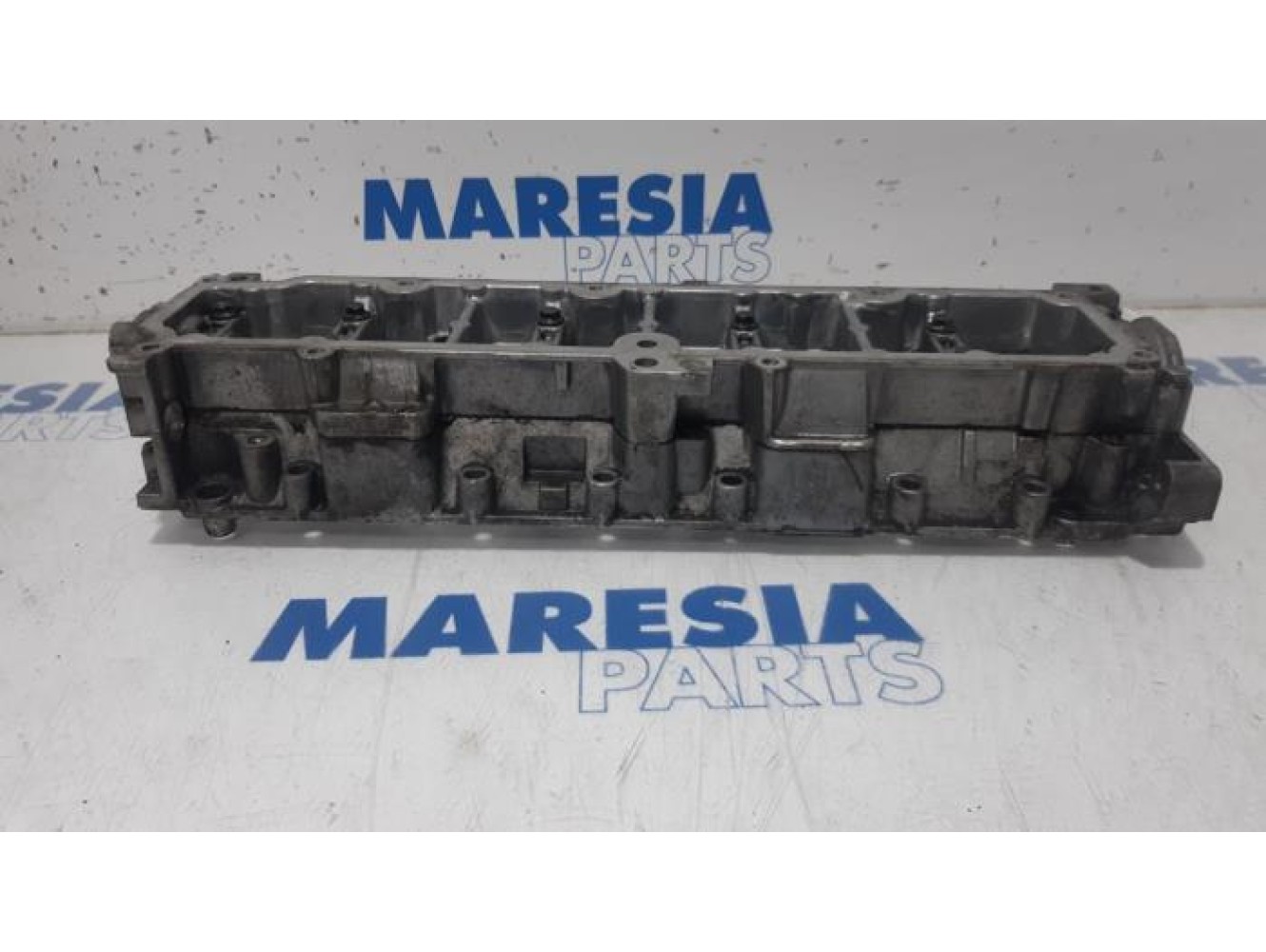 Peugeot - 5008 - Camshaft housing