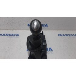 Renault - Megane - Gear stick