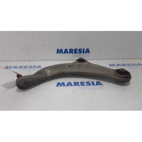 Renault - Megane - Front lower wishbone, right