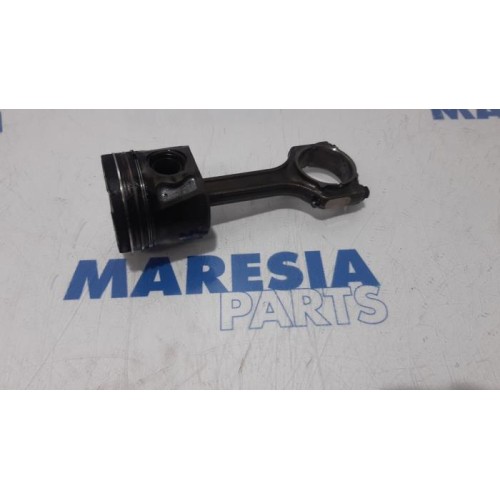 Fiat - Punto Evo - Piston