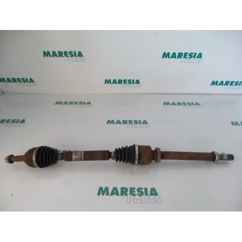 Renault - Megane - Front drive shaft, right