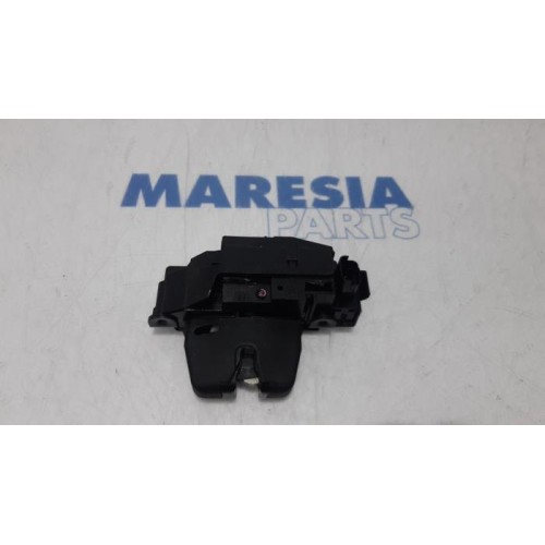 Citroen - C3 - Tailgate lock mechanism