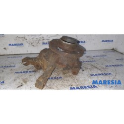 Renault - Kangoo - Knuckle, front right